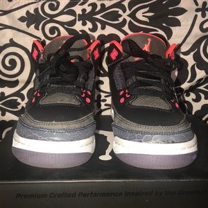 Air Jordan 3 Retro sneakers